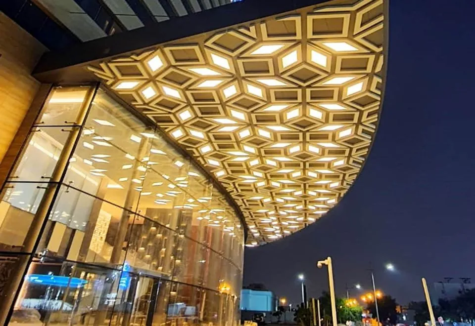 The Bentley Luxury Hotel & Suites