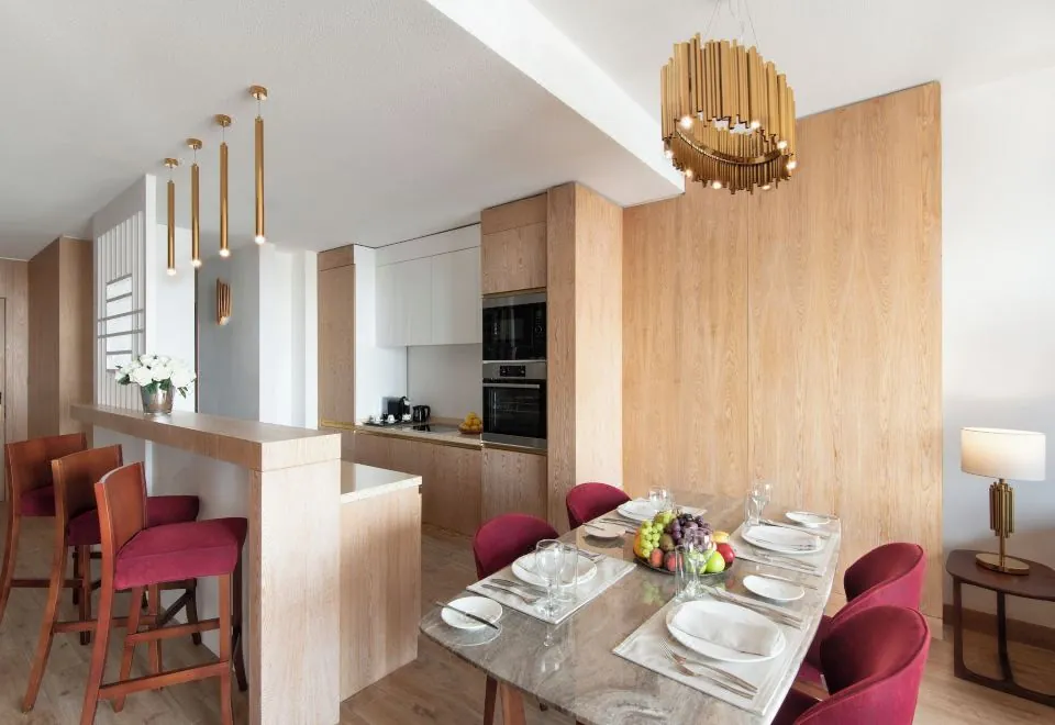 The Bentley Luxury Hotel & Suites