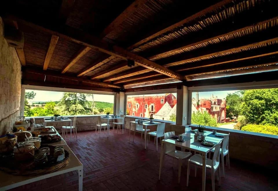 Victor Country Hotel