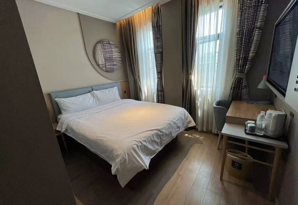 Home Inn Shanghai Jinqiao Center