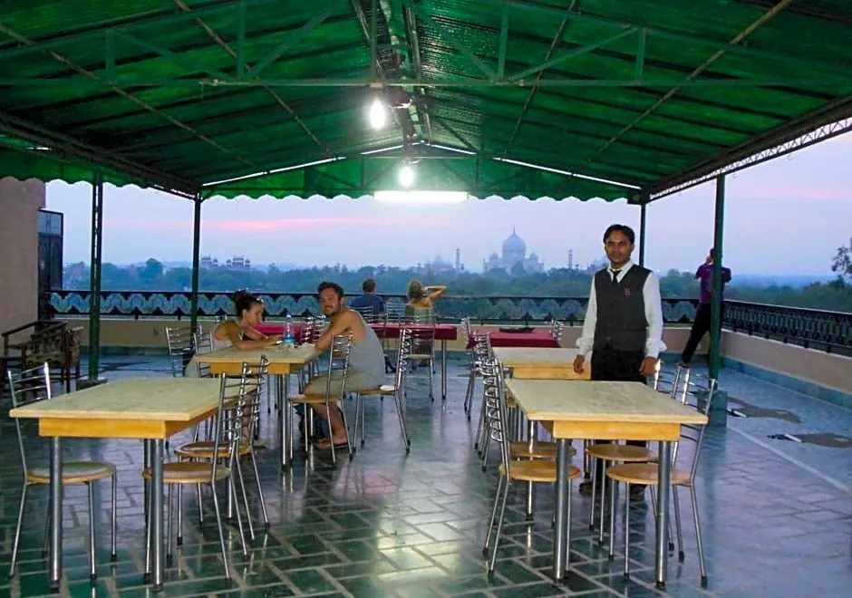 Hotel Taj Plaza, VIP Road, Agra