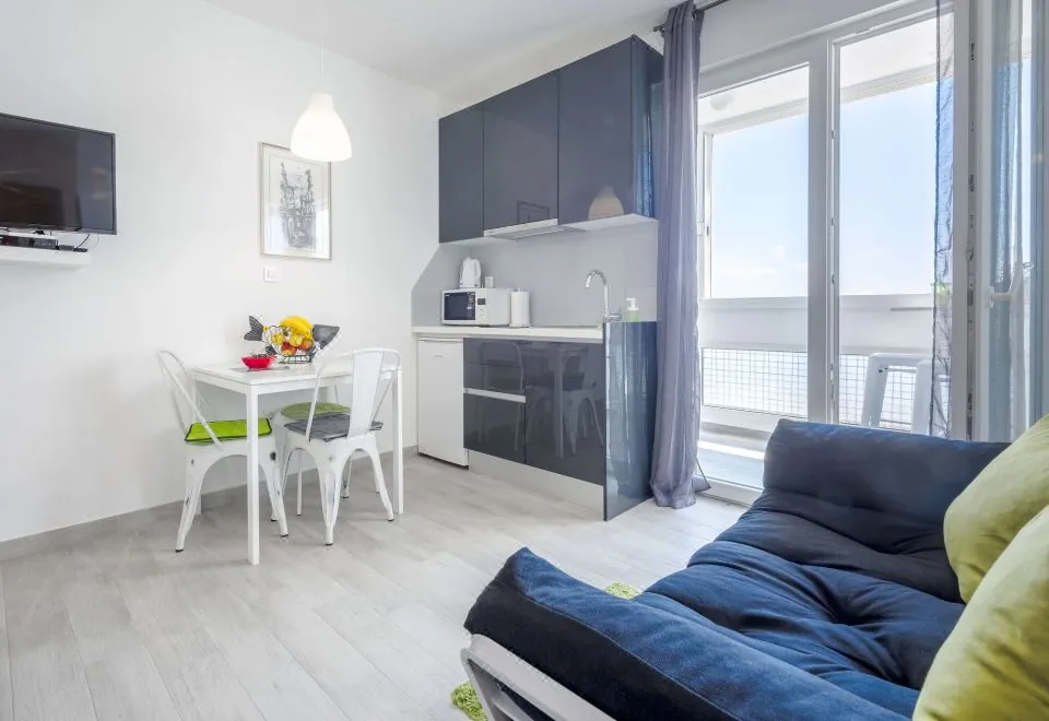 FM Apartments