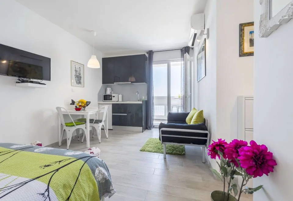 FM Apartments