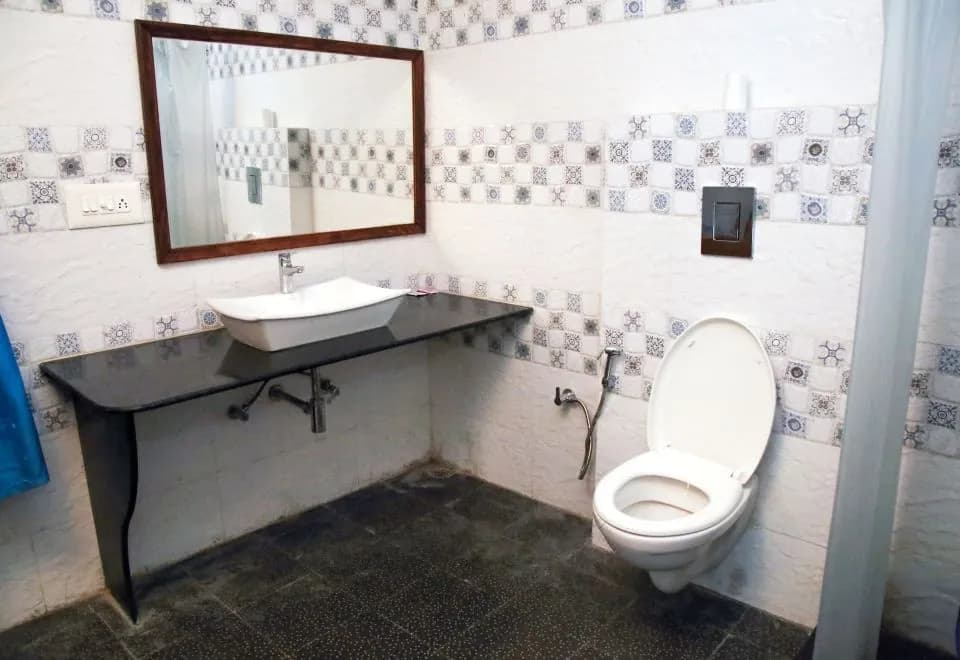 Yogis Guest House