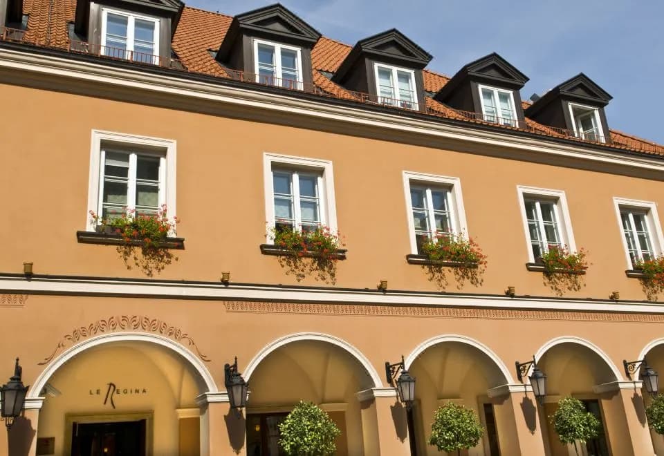 Mamaison le Regina Boutique Hotel