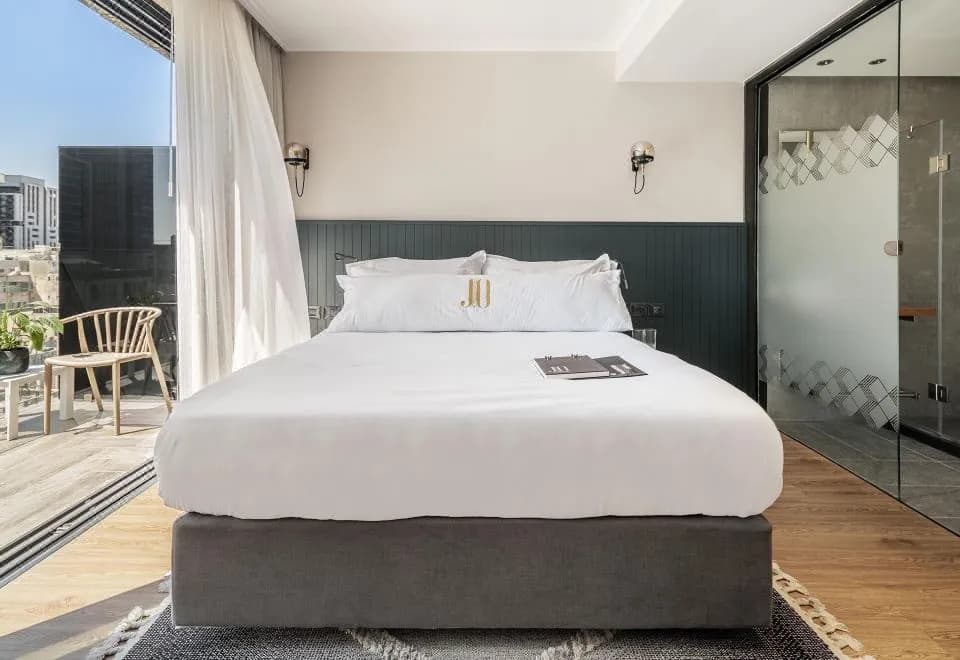 Jo Hotel