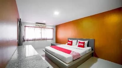 OYO 460 Int Place