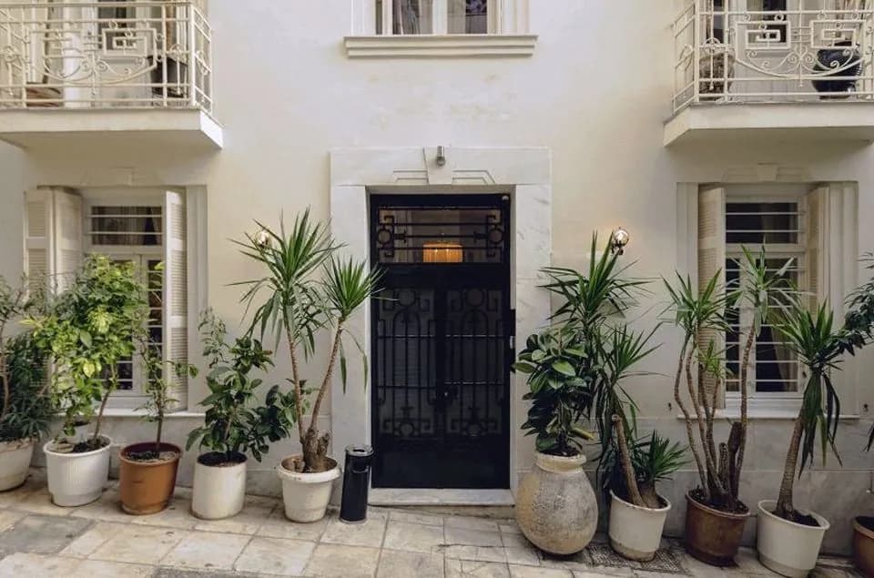 Shila Athens