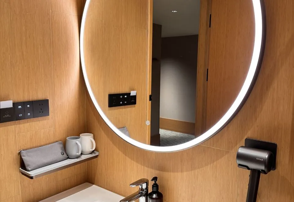JI Hotel (Shanghai The Bund Jiujiang Road)