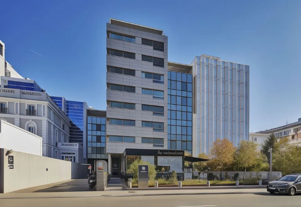 Hyatt Regency Madrid Residences