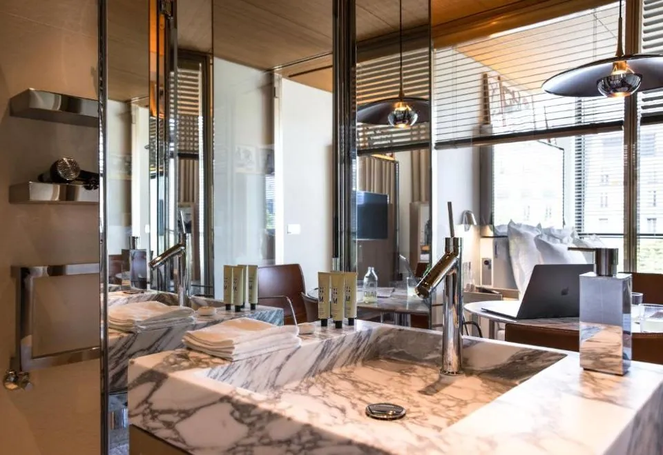 Villa M