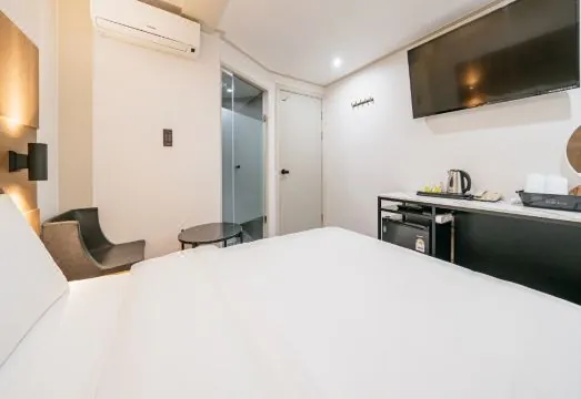 Dongdaemun History and Culture Park Station Daegyeong
