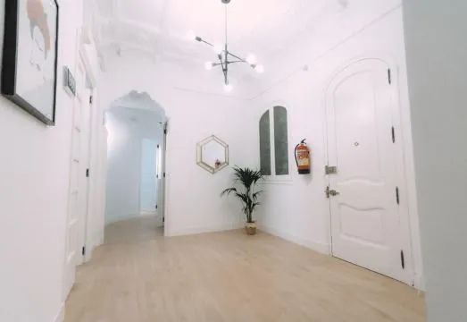 Clink Rooms & Flats