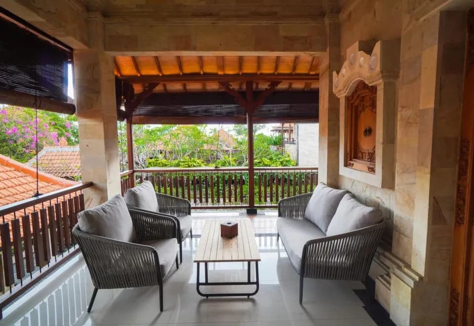 Giri Bhagawan Villas & Spa