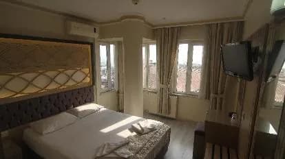 Grand Liza Hotel