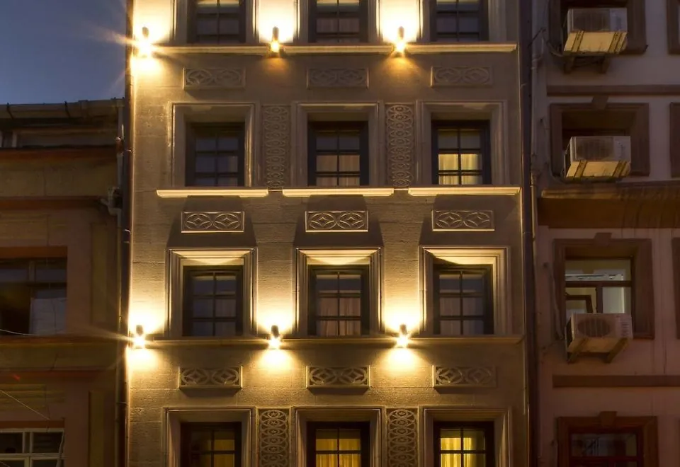 Taksim Avenue Hotel