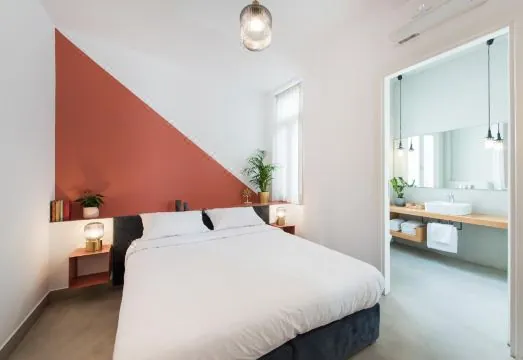 Monk Monastiraki Suites