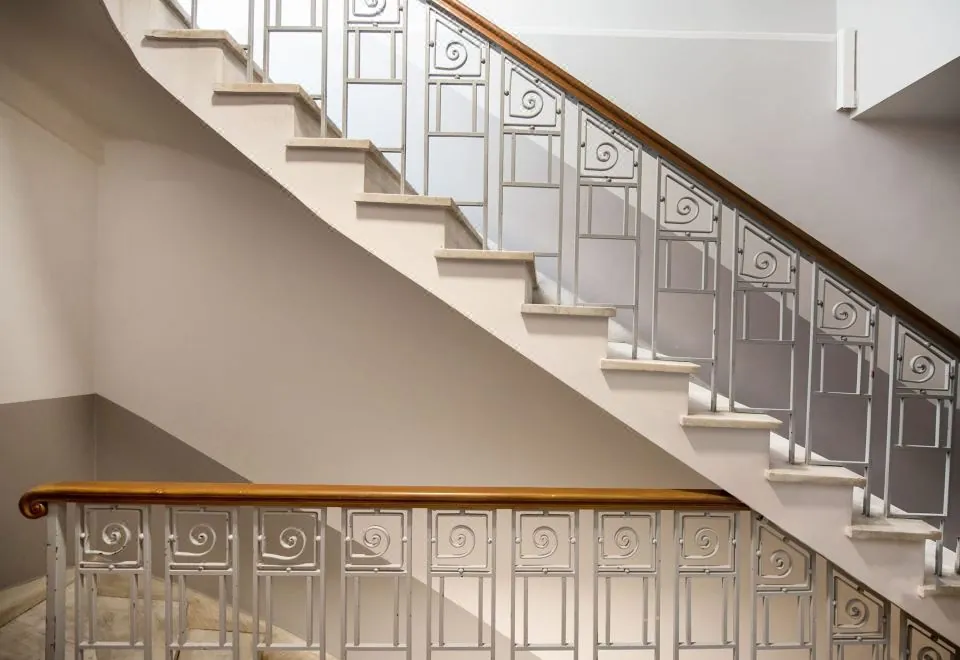 Monk Monastiraki Suites