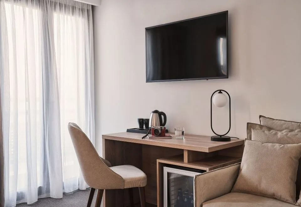 NLH KERAMEIKOS - Neighborhood Lifestyle Hotels