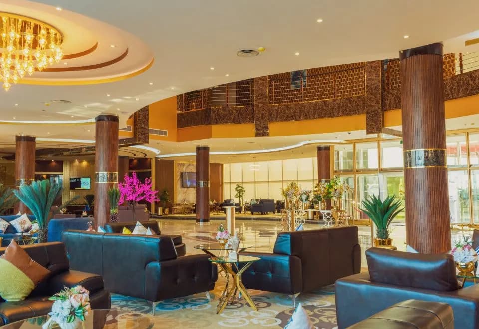 Golden Ship Hotel