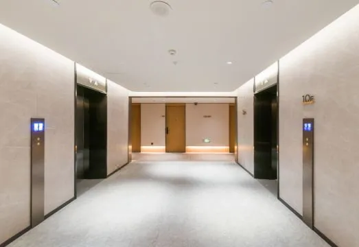 All Seasons Hotel (Subway Station, Beiyangjing Road, Lujiazui, Shanghai)