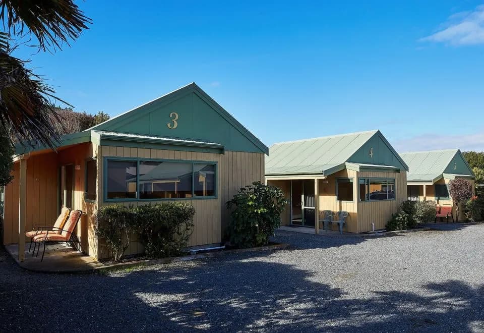Bay Cottages