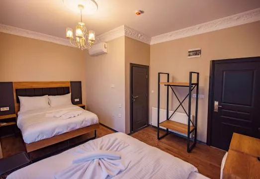 Grand Balyan Hotel & Restaurant