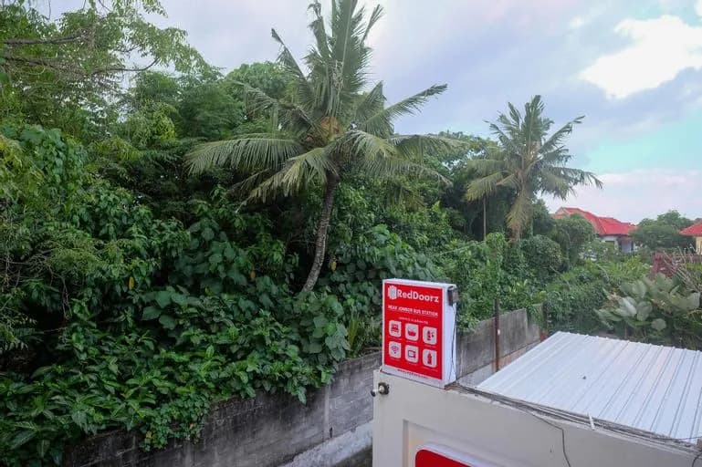 RedDoorz near Sleman City Hall Yogyakarta