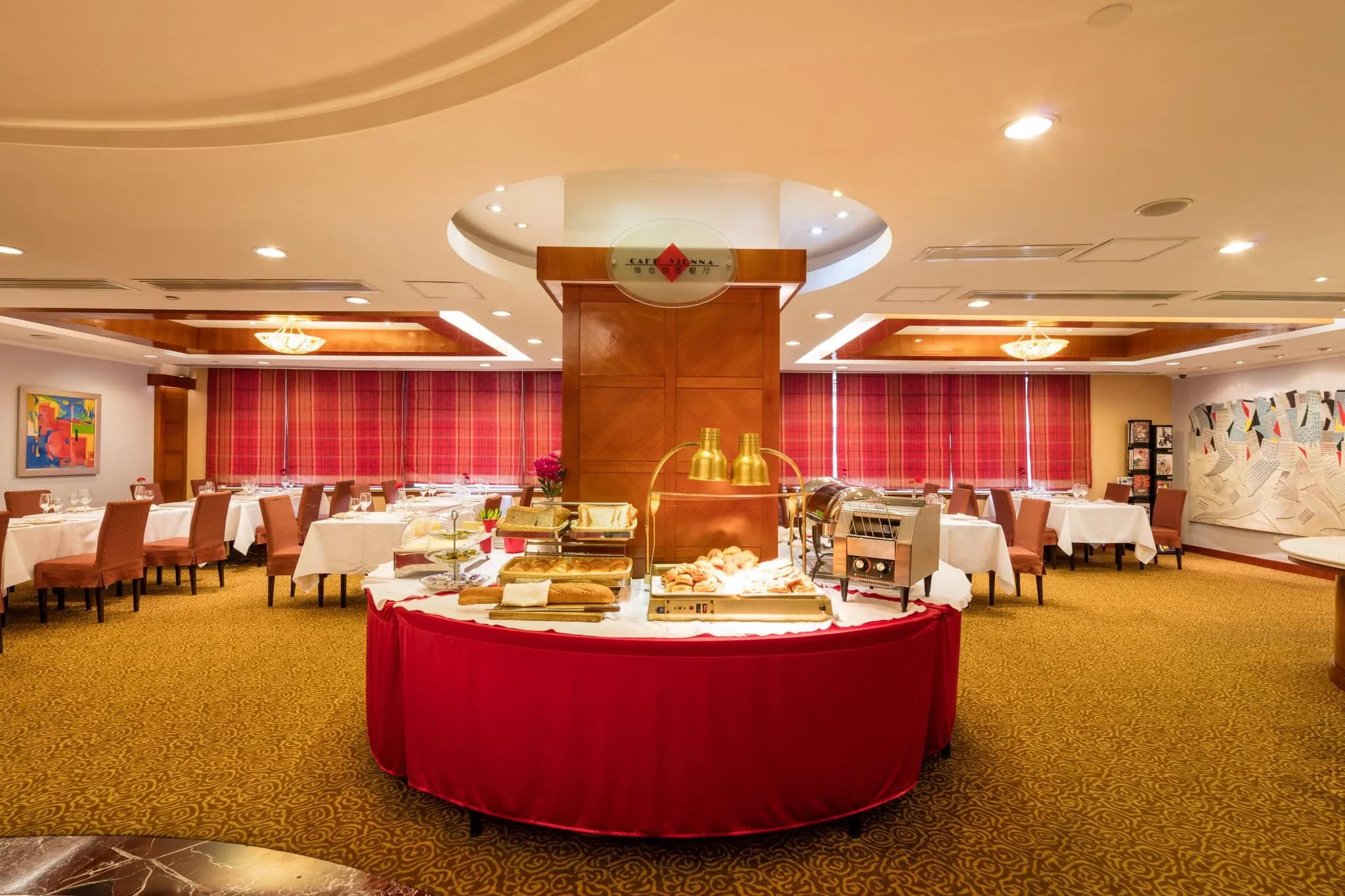 City Hotel
