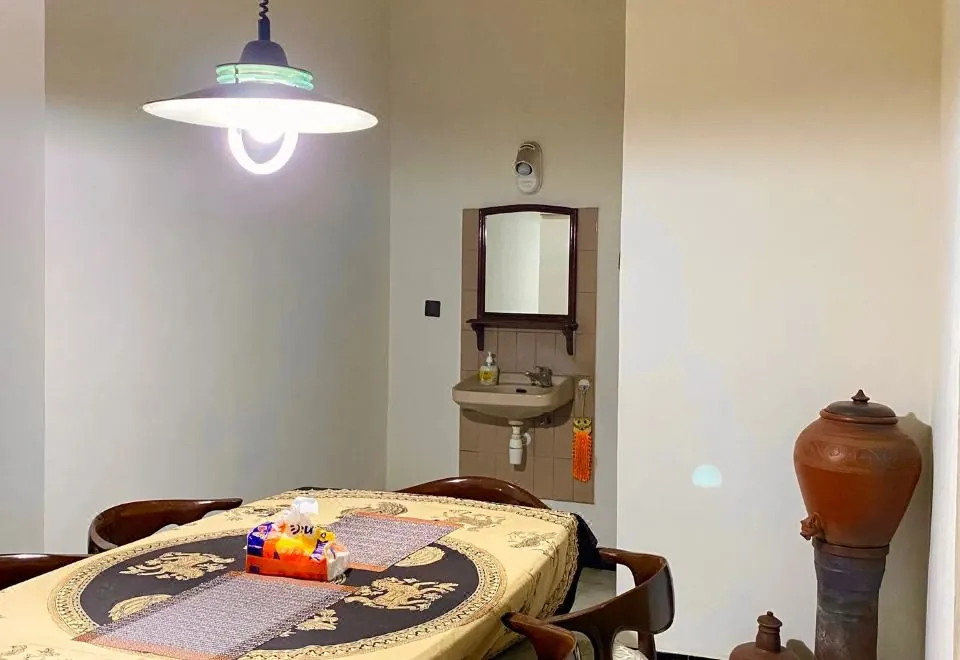Griya Batik Giri Sekar Homestay
