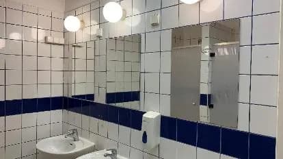 2B Hostel & Rooms