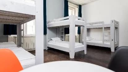 2B Hostel & Rooms