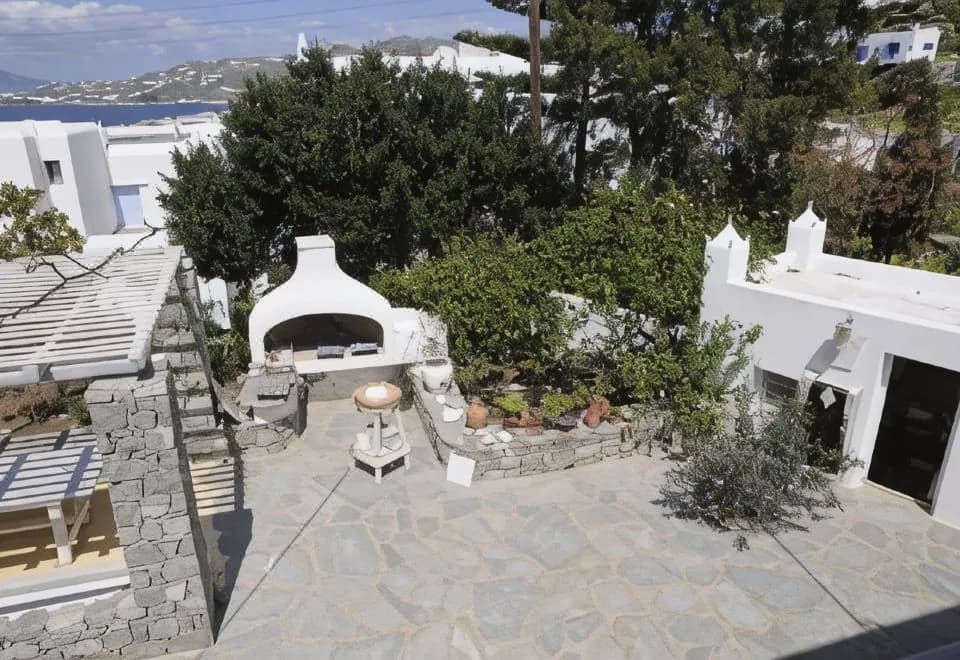 Andriani's Guest House