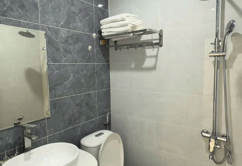 Hoang Thang Hotel