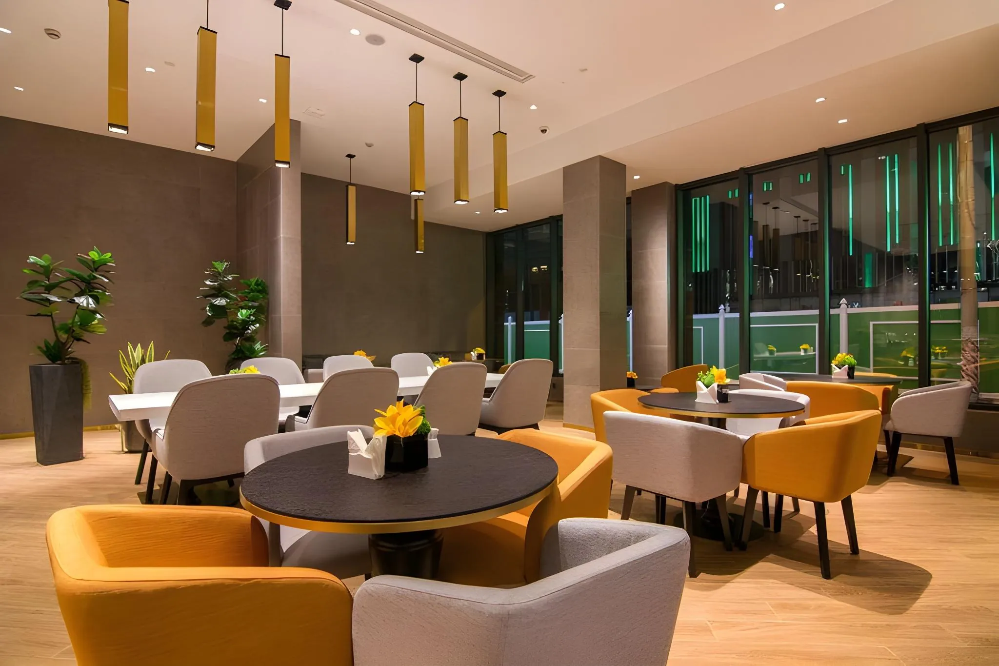 Yitel Premium (Shanghai Lujiazui Oriental Pearl)