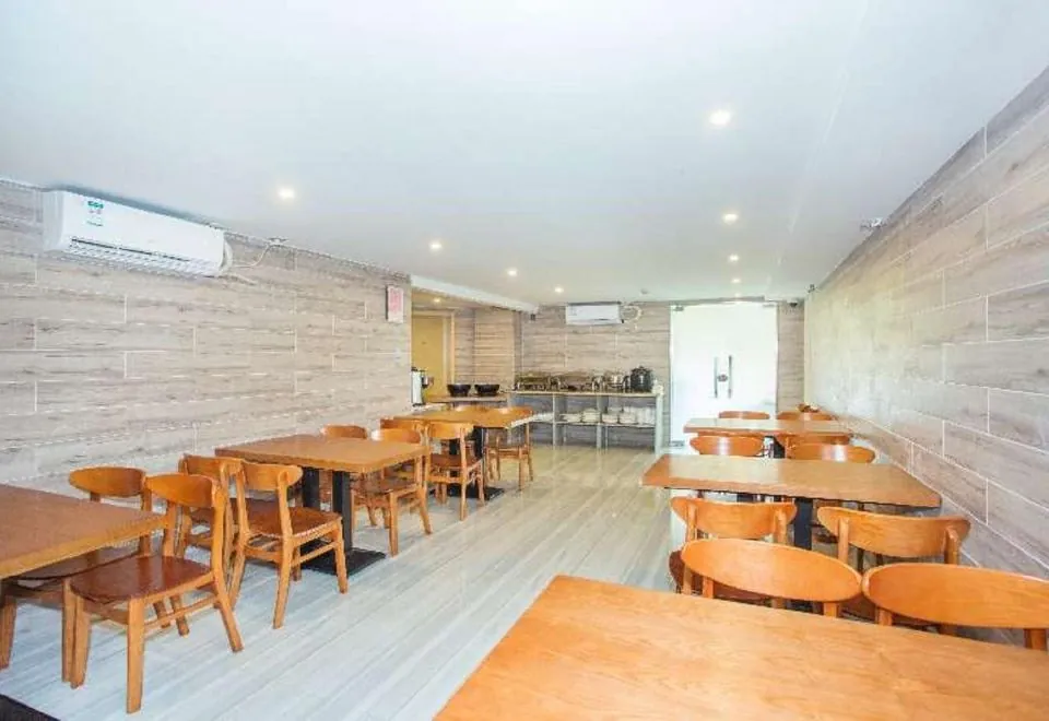 Qingshe Hotel