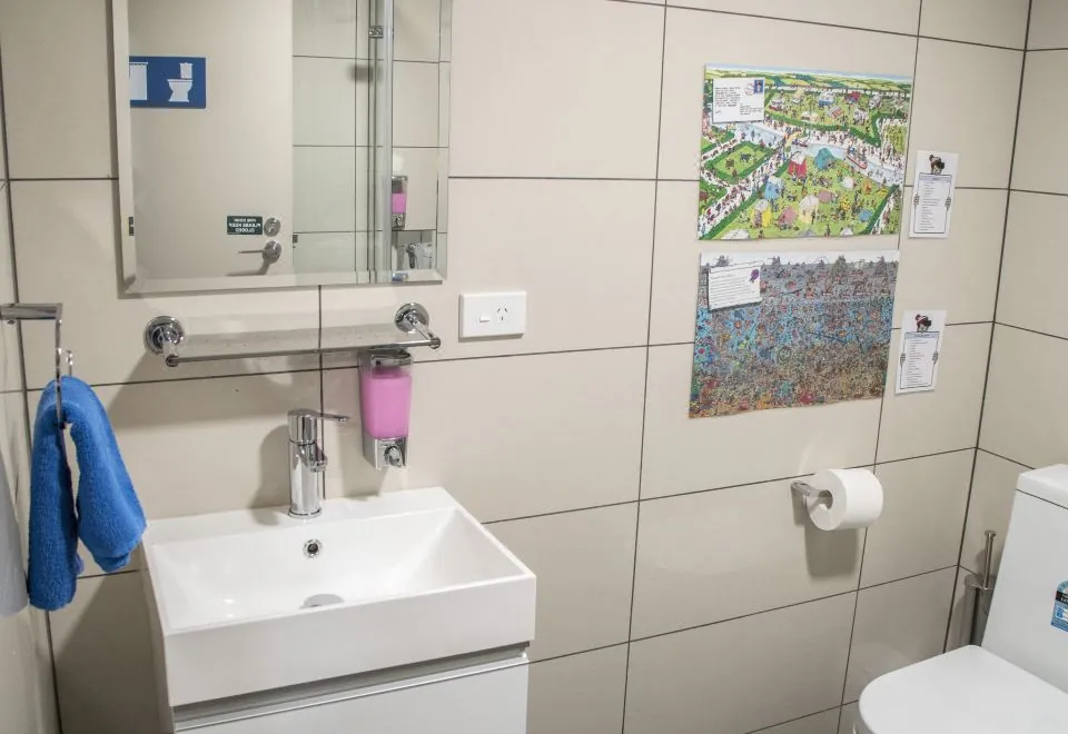 Adventure Q2 Hostel