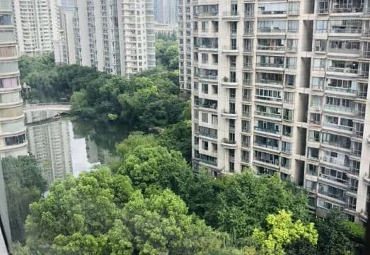 Acme Serviced Apartment