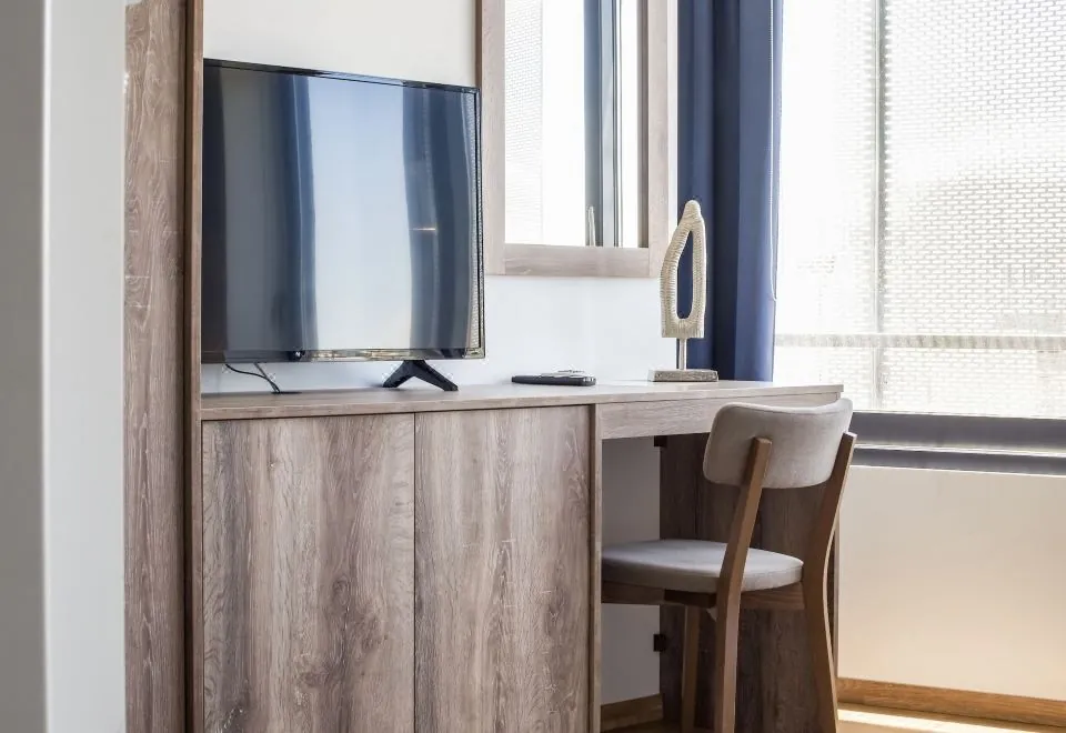 Iasonos Suites