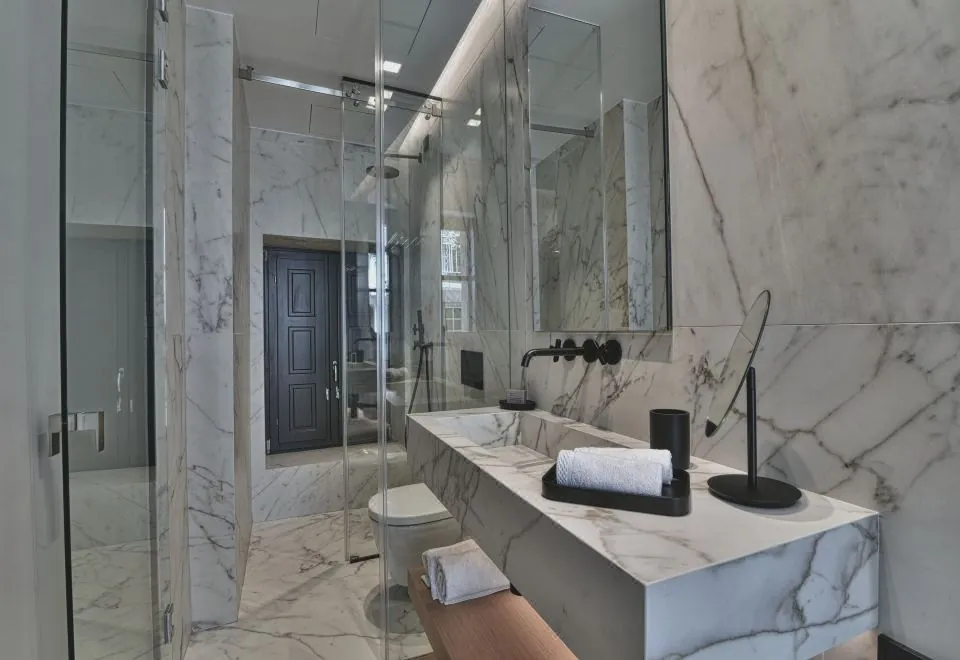 Nikiou Suites