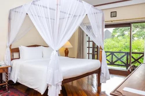 Safari Park Hotel