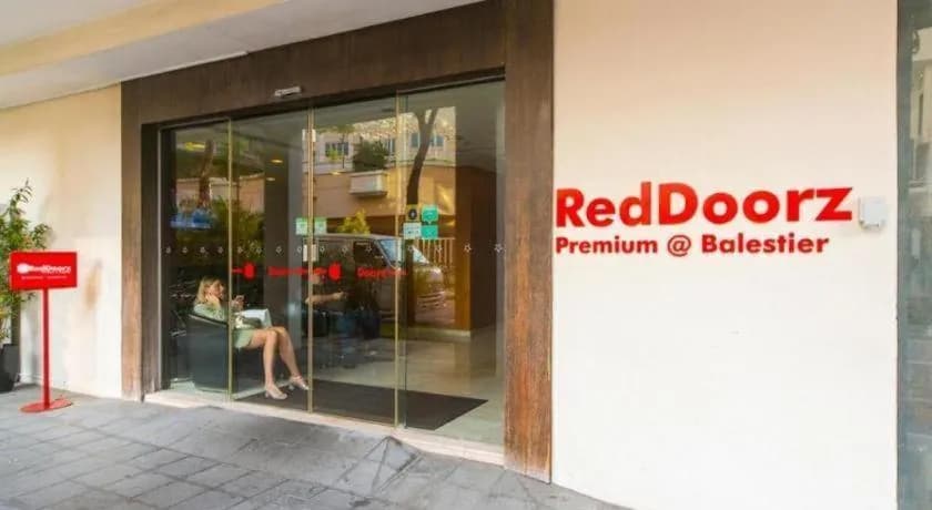 Reddoorz Premium @ Balestier