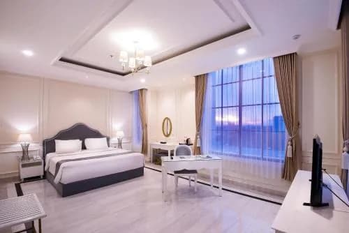 Grand Senyum Hotel, Tugu Yogyakarta