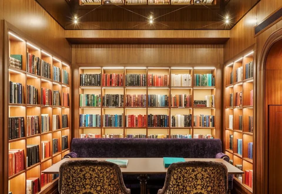 Maxwell Reserve Singapore, Autograph Collection