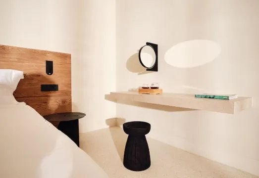NOŪS Santorini