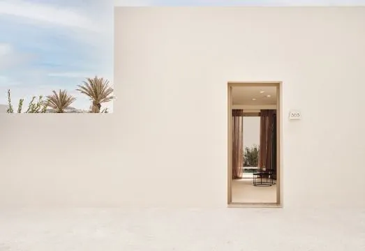 NOŪS Santorini