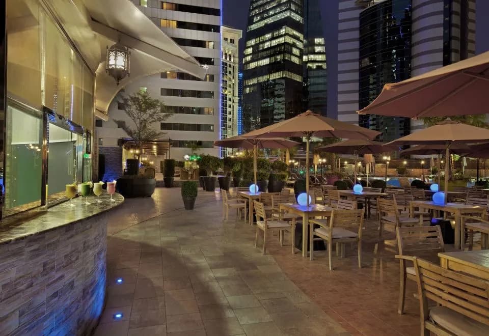 Ezdan Hotel, Residences