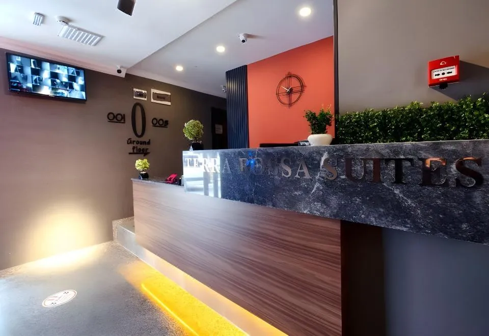 Terra Rossa Suites