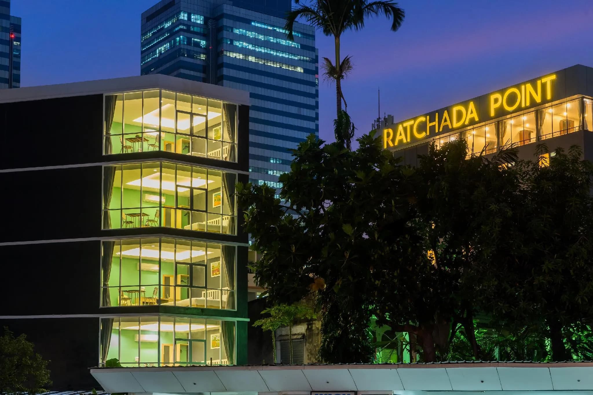 Ratchada Point Hotel