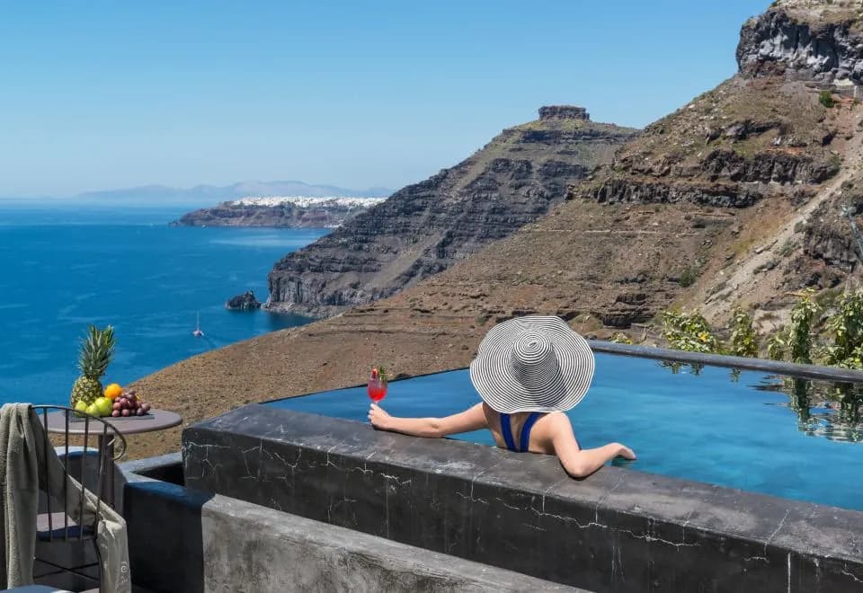 Andronis Honeymoon
